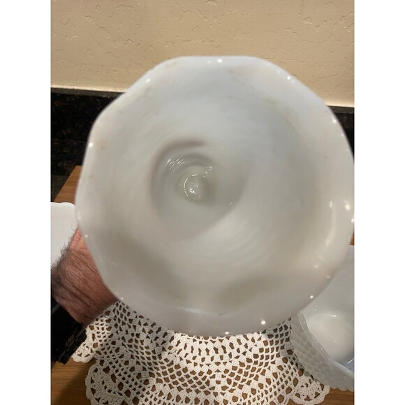 3 piece vintage fire king Milk Glass set - Picture 6 of 8
